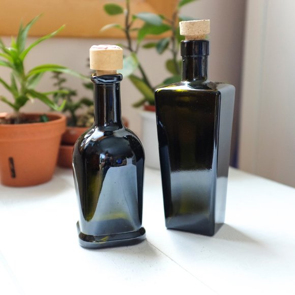Vintage Other - Vinegar & Oil Glass Bottles Set